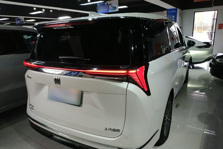 别克GL8新能源 2024款  陆尊 奢享版 7座车身外观6005