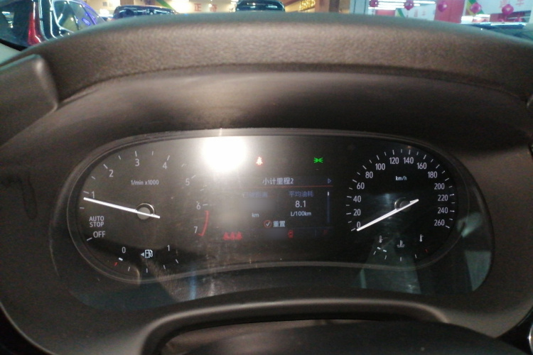 别克 昂科旗 2022款 652T 两驱尊贵型 7座局部细节14