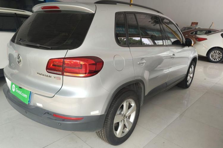 大众 途观 2013款 1.8TSI 自动两驱舒适版车身外观7