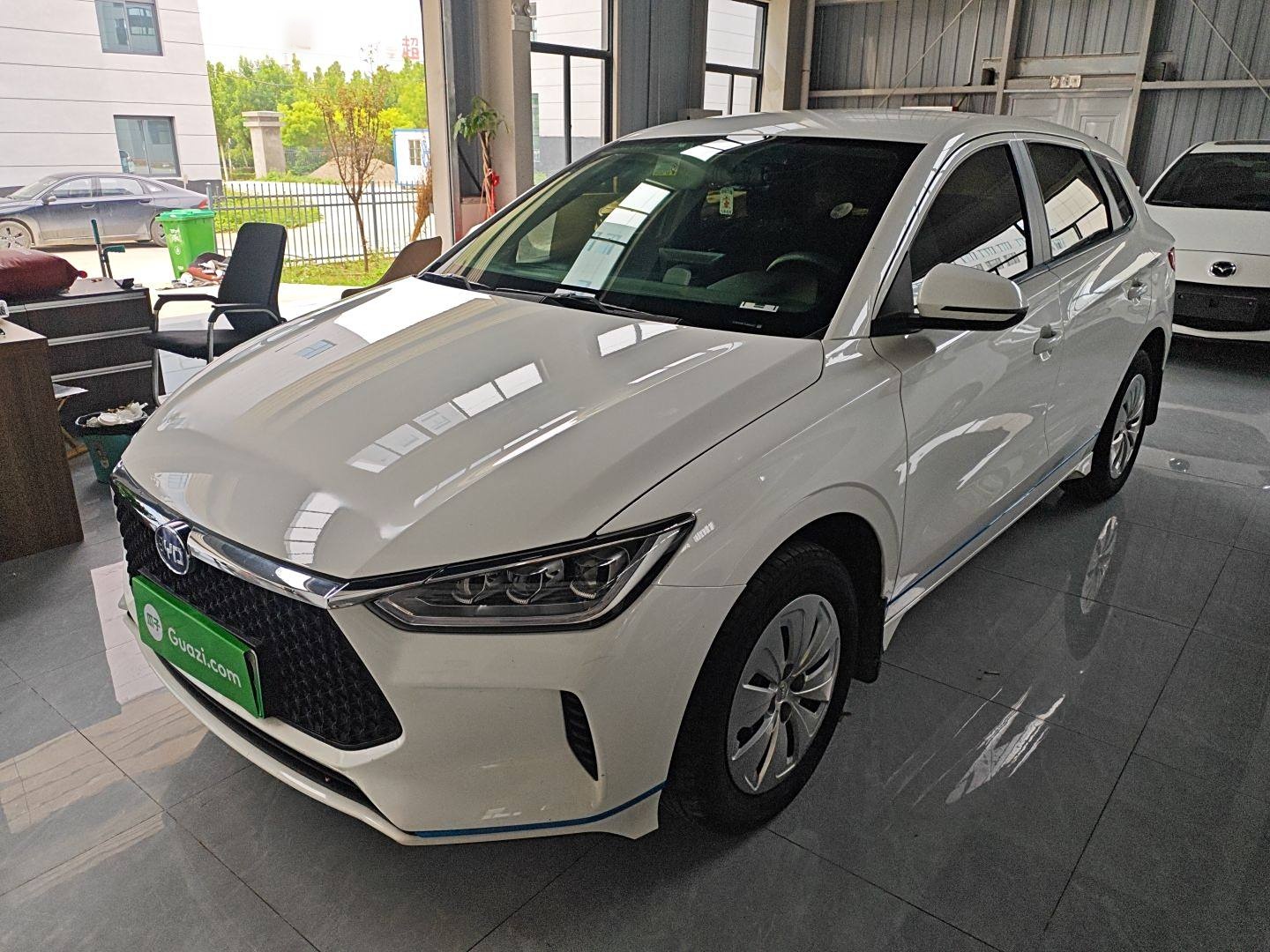 比亚迪e2 2020款 升级版 标准续航版 标准型