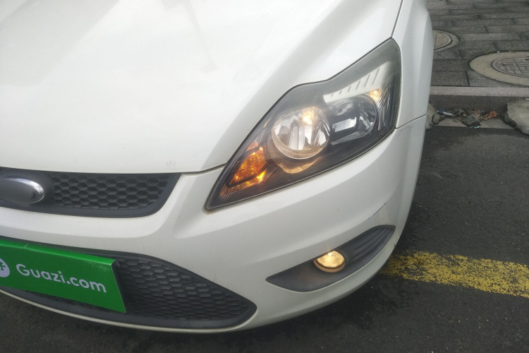 福特 福克斯 2013款 两厢经典 1.8L 自动基本型局部细节36