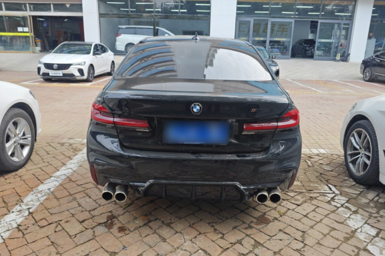 宝马5系 2019款 改款 525Li 豪华套装车身外观6