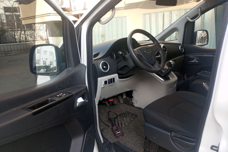 江淮瑞风 瑞风M3 2019款 创客版 1.8L 豪华型中控内饰7003