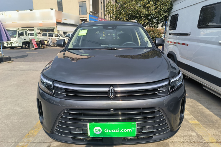 鸿蒙智行 问界M7 2024款 1.5T 后驱Plus版 5座车身外观2