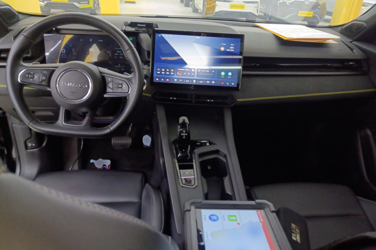 领克03 2023款 2.0TD DCT劲Plus中控内饰7002