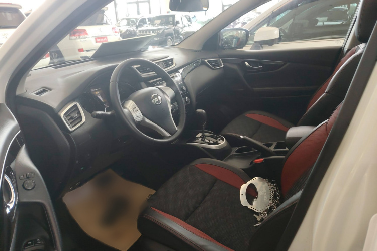 日产 逍客 2016款 2.0L CVT豪华版局部细节19