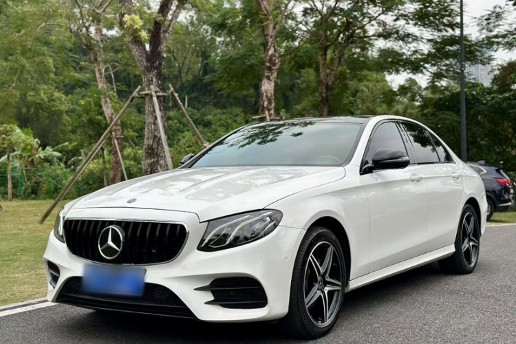 奔驰E级(进口) 2020款 改款 E 260 运动版车身外观6006