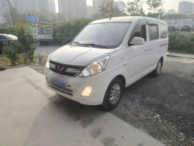 五菱汽车 五菱荣光V 2018款 1.5L标准型