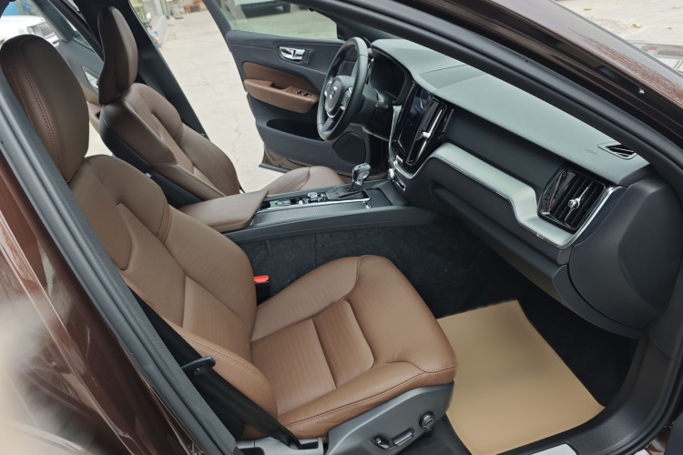 沃尔沃XC60 2021款 T5 四驱智逸豪华版局部细节41