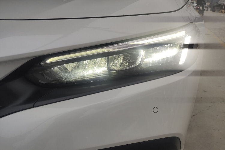 本田 思域 2022款 240TURBO CVT劲动版车身外观6005