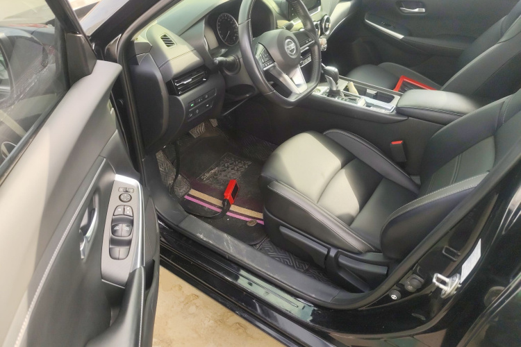 日产 轩逸 2022款 1.6L XL CVT悦享版中控内饰20