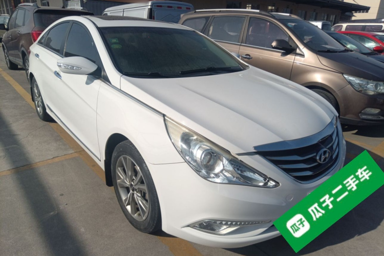 现代 索纳塔 2015款 经典 2.0L 自动豪华版车身外观6002