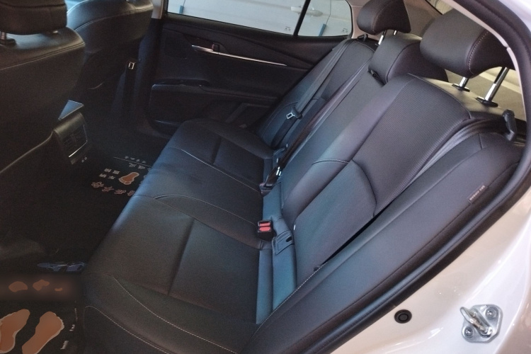 丰田 凯美瑞 2024款 2.0G 尊贵版中控内饰21