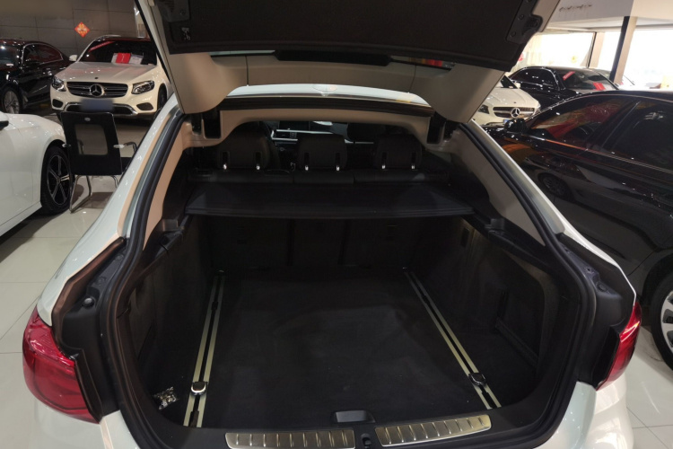 宝马3系GT 2017款 320i 时尚型机舱底盘23