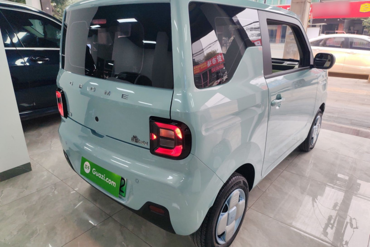 吉利银河 2024款 熊猫mini 200km 耐力熊车身外观7