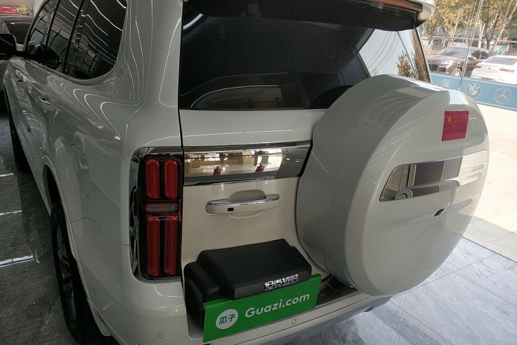 坦克500 2023款 3.0T 运动版 造境型 5座车身外观6