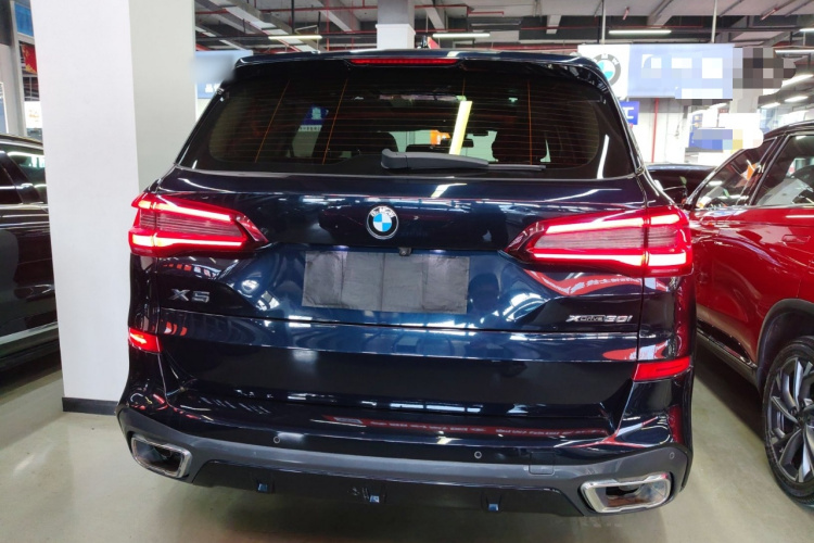 宝马X5(进口) 2022款 xDrive30i M运动套装车身外观6
