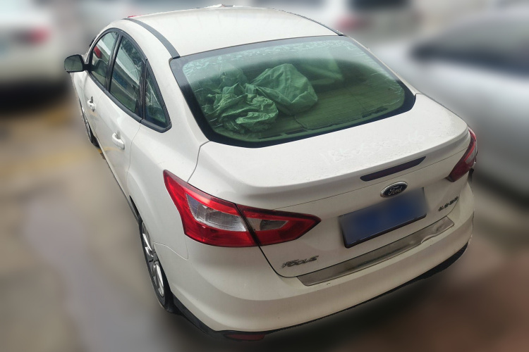 福特 福克斯 2012款 三厢 1.6L 自动舒适型车身外观6003