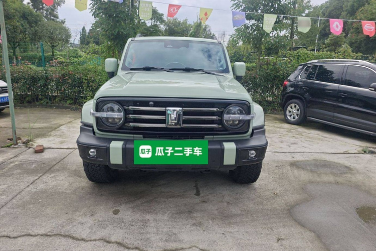 坦克300 2021款 城市版 2.0T 很有型车身外观2