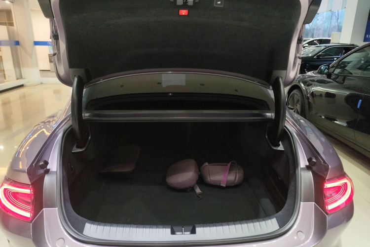 小米汽车 小米SU7 2024款 后驱超长续航高阶智驾Pro版机舱底盘23