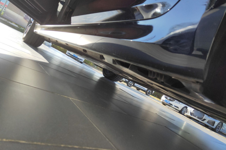 宝马5系 2022款 改款 525Li M运动套装局部细节9002