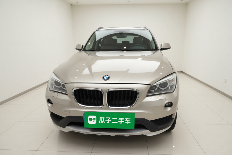 宝马X1 2014款 sDrive18i 领先型车身外观2
