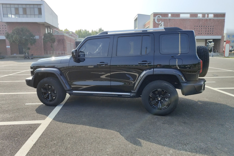 坦克300 2023款 城市版 2.0T 很有型车身外观6007