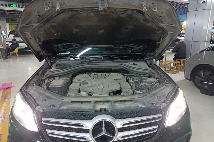 奔驰GLE 2017款 GLE 320 4MATIC 动感型局部细节24