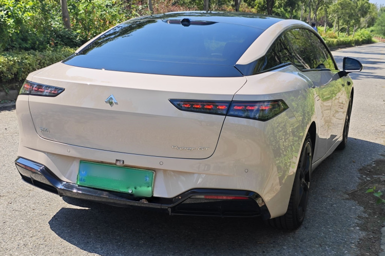 昊铂GT 2024款 全球款 710特高压激光雷达版车身外观6004