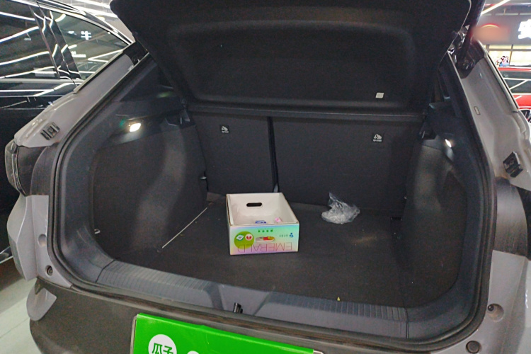 大众 ID.4 CROZZ 2022款 纯享限量版机舱底盘23