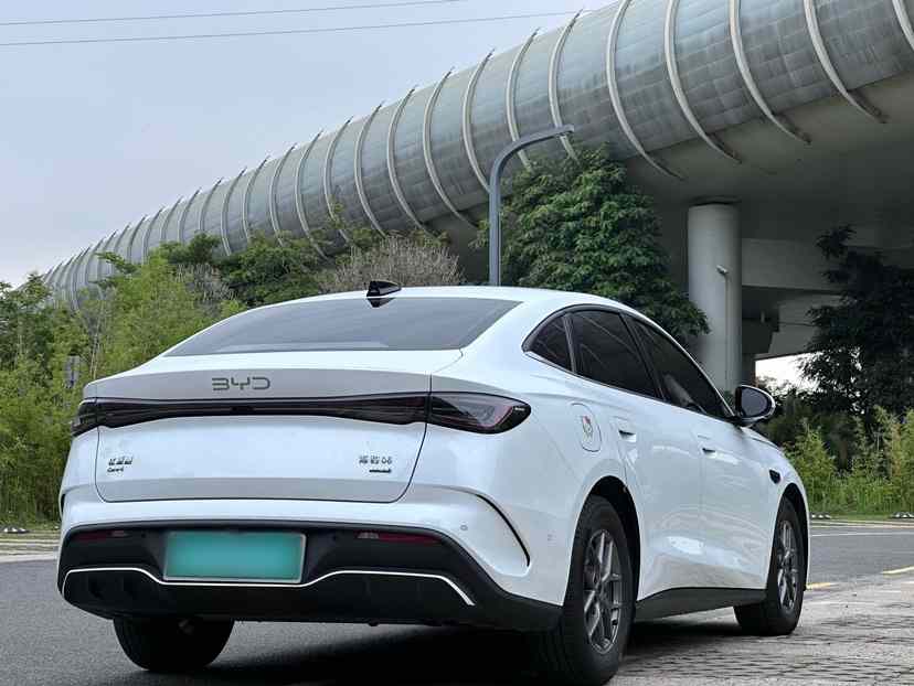 比亚迪 海豹06新能源 2025款 DM-i 智驾版 80KM豪华型(2)