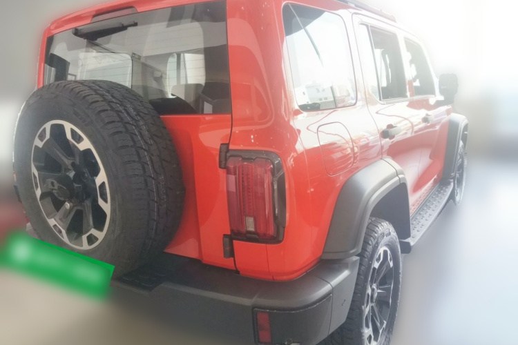 坦克300新能源 2025款 Hi4-T车身外观7