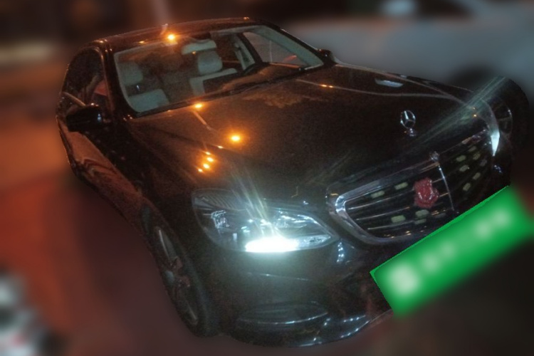 奔驰E级 2014款 改款 E 260 L 运动型车身外观6001