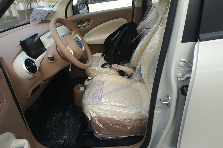 五菱汽车 宏光MINIEV 2025款 四门版 进阶款中控内饰19