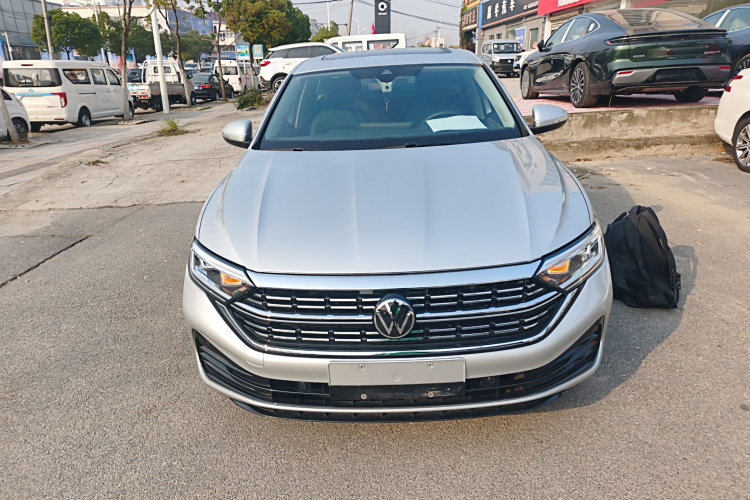 大众 速腾 2023款 200TSI DSG超越版车身外观2