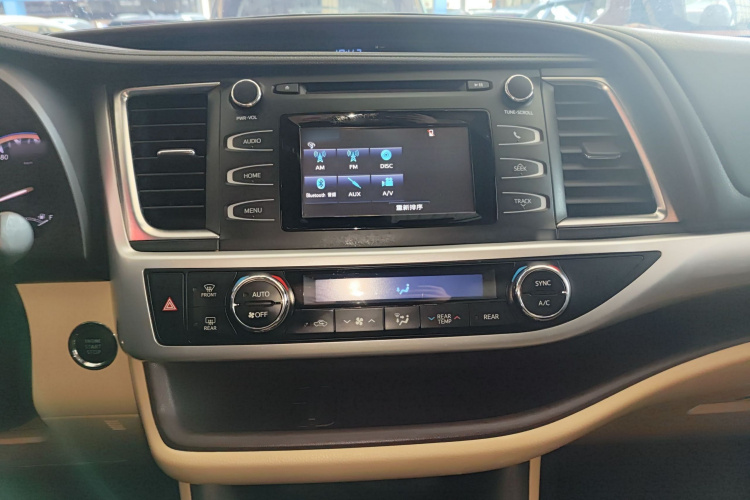 丰田 汉兰达 2018款 2.0T 四驱豪华版 7座 国V局部细节16