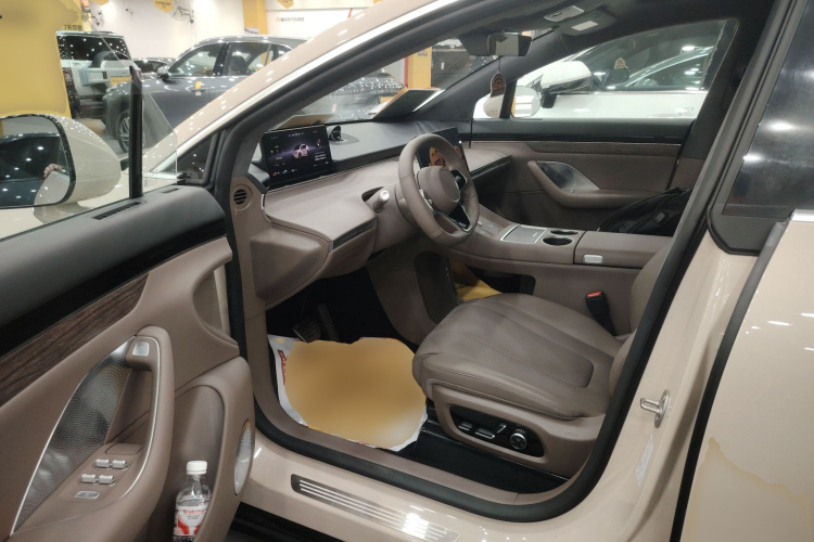 鸿蒙智行 智界R7 2025款 增程 251km Max中控内饰20