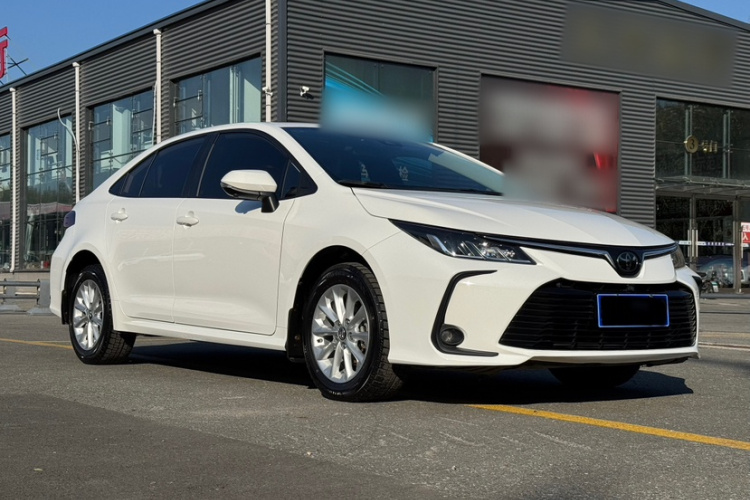 丰田 卡罗拉 2019款 1.2T S-CVT GL-i豪华版车身外观6001