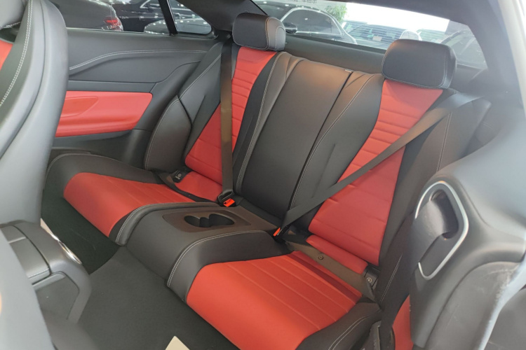 奔驰E级(进口) 2020款 E 260 轿跑车中控内饰7004
