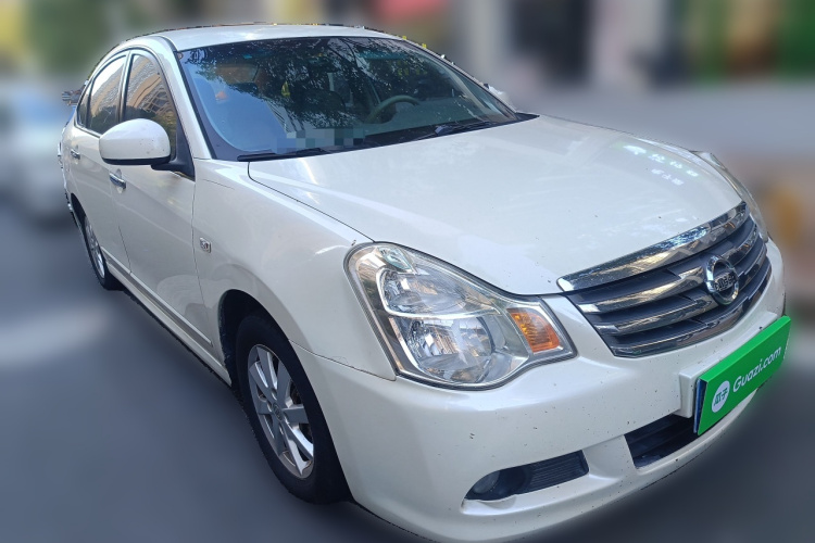 日产 轩逸 2012款 经典 1.6XE 自动舒适版车身外观3