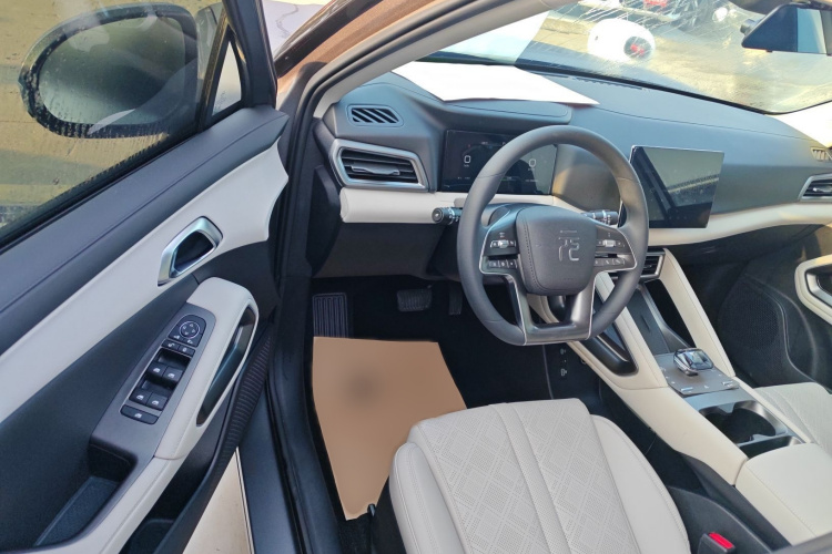 比亚迪 元UP 2024款 301KM 领先型中控内饰7003