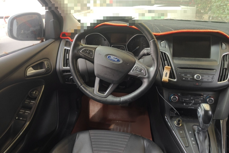 福特 福克斯 2015款 两厢 EcoBoost 180 自动精英型局部细节13