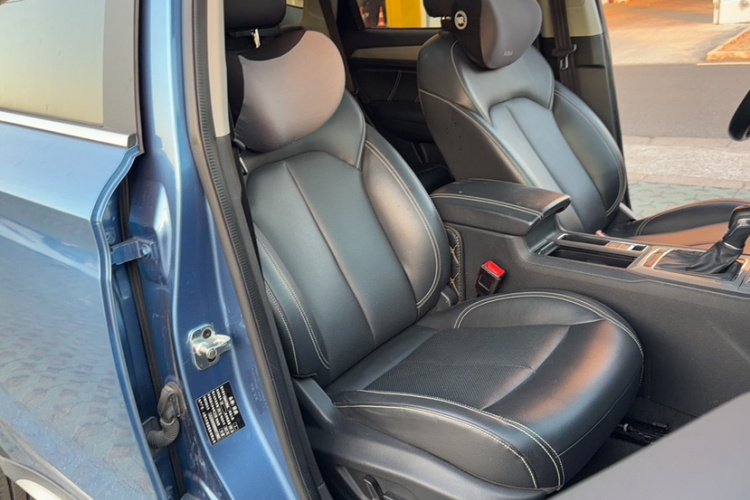 荣威RX5 2016款 20T 两驱自动互联网智享版局部细节41