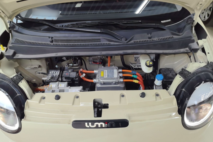 长安启源 长安Lumin 2022款 210km 香甜款机舱底盘24