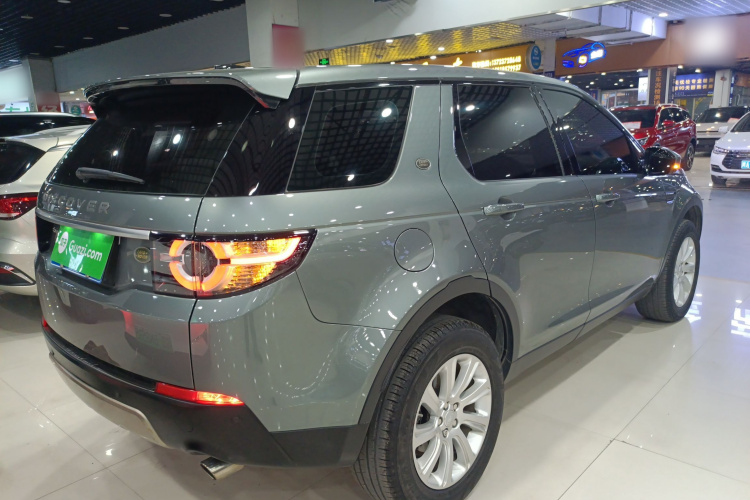 路虎 发现神行 2016款 2.0T SE车身外观7