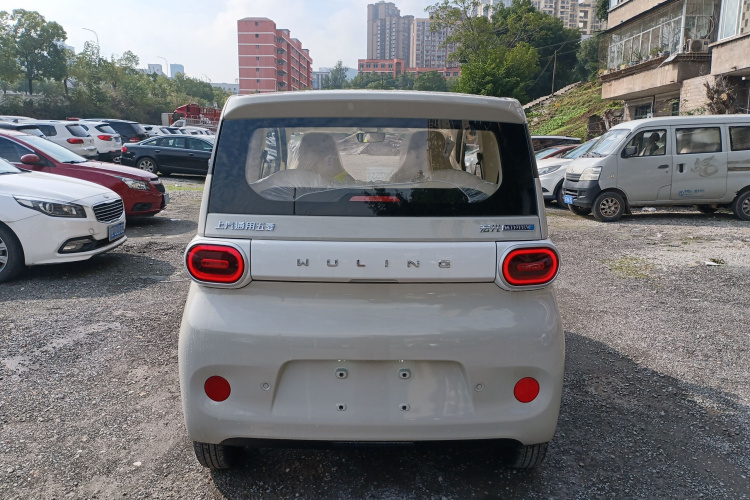 五菱汽车 宏光MINIEV 2024款 第三代 215km 青春版车身外观6004