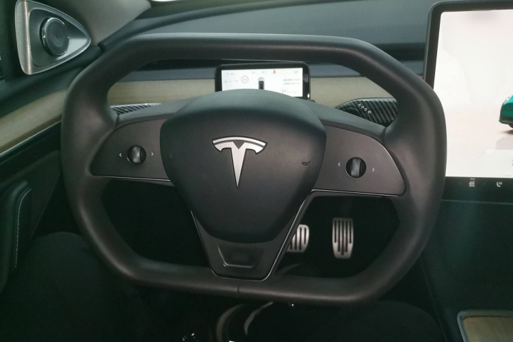 特斯拉 Model Y 2022款 后轮驱动版中控内饰13