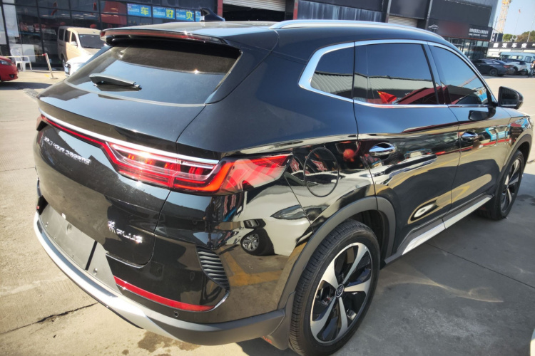 比亚迪 宋PLUS新能源 2021款 DM-i 110KM 旗舰PLUS车身外观6005