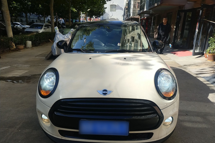 MINI 2016款 1.5T COOPER 五门版车身外观6001