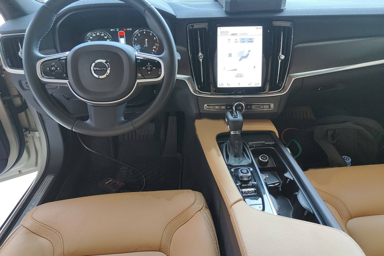 沃尔沃V90 2019款 Cross Country T5 AWD 智远版 国V中控内饰7002